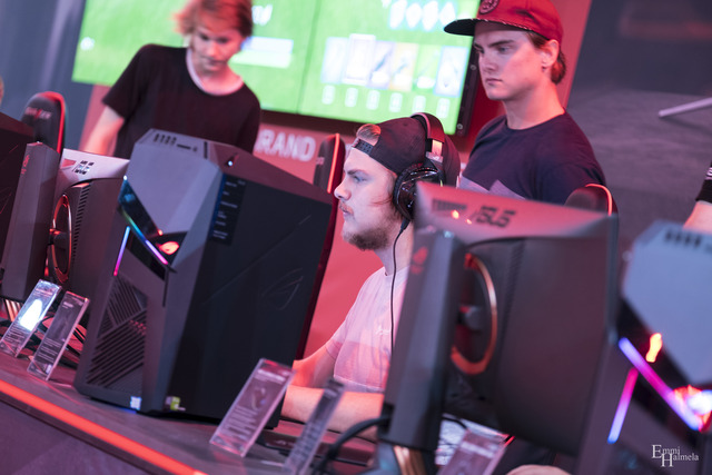 ASMS2018-EmmiHalmela-DSCF6316.jpg by Torstai